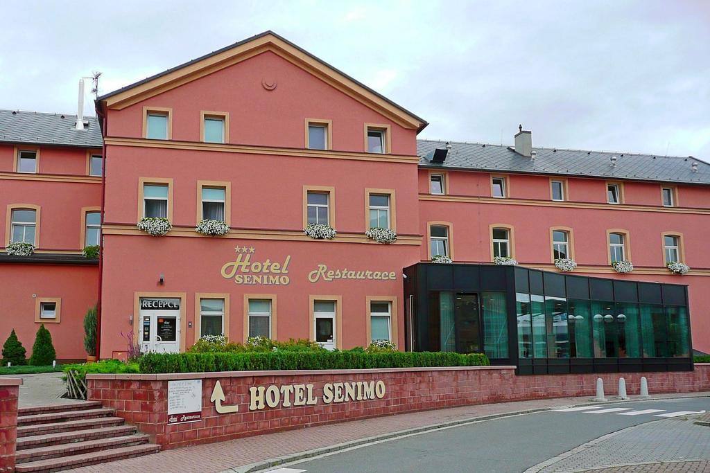 Hotel Senimo Olomouc Extérieur photo