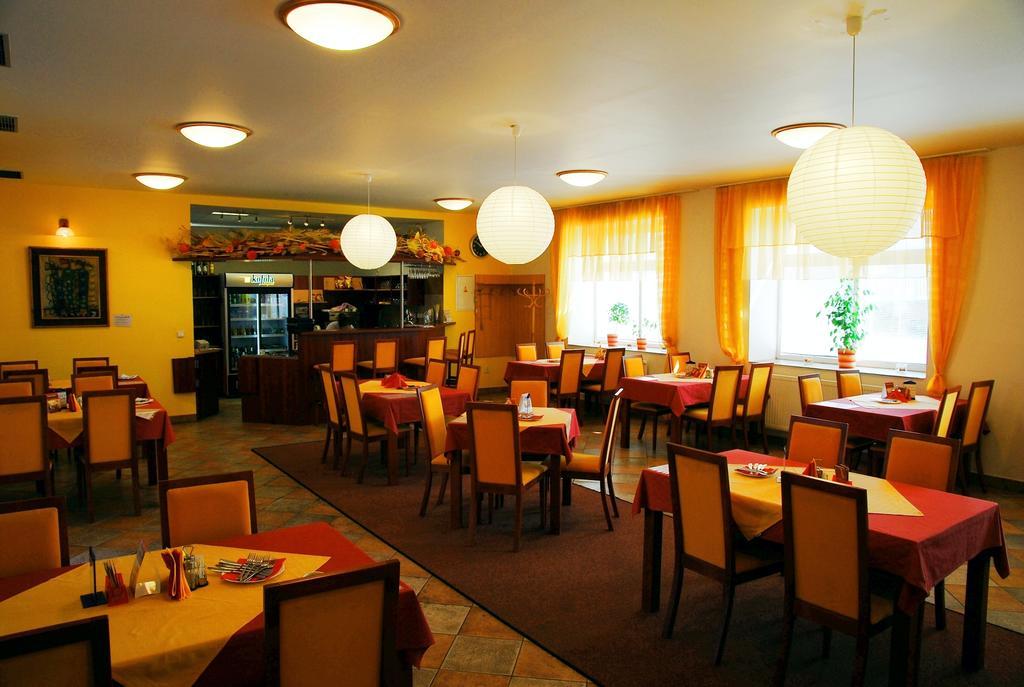 Hotel Senimo Olomouc Extérieur photo