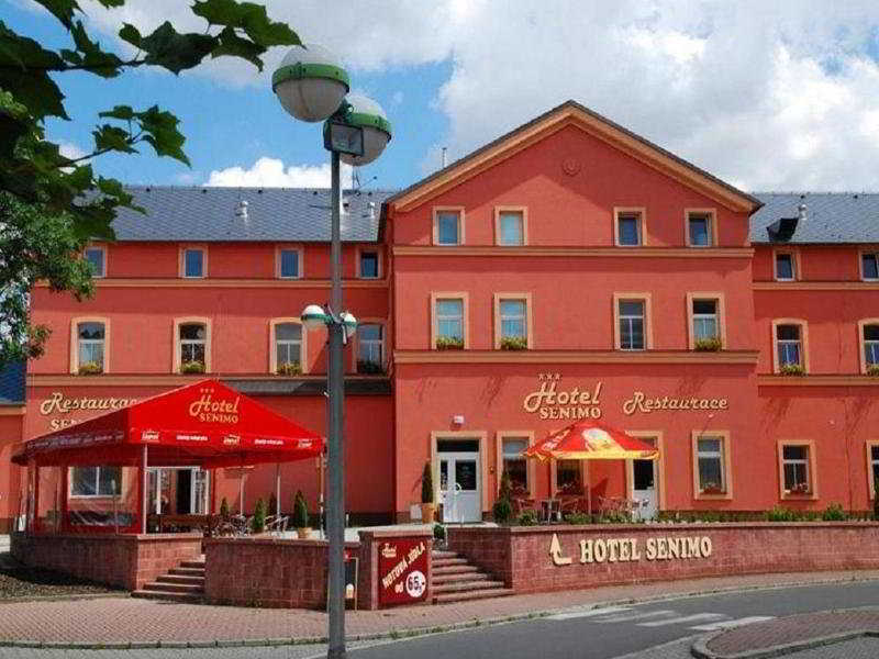 Hotel Senimo Olomouc Extérieur photo