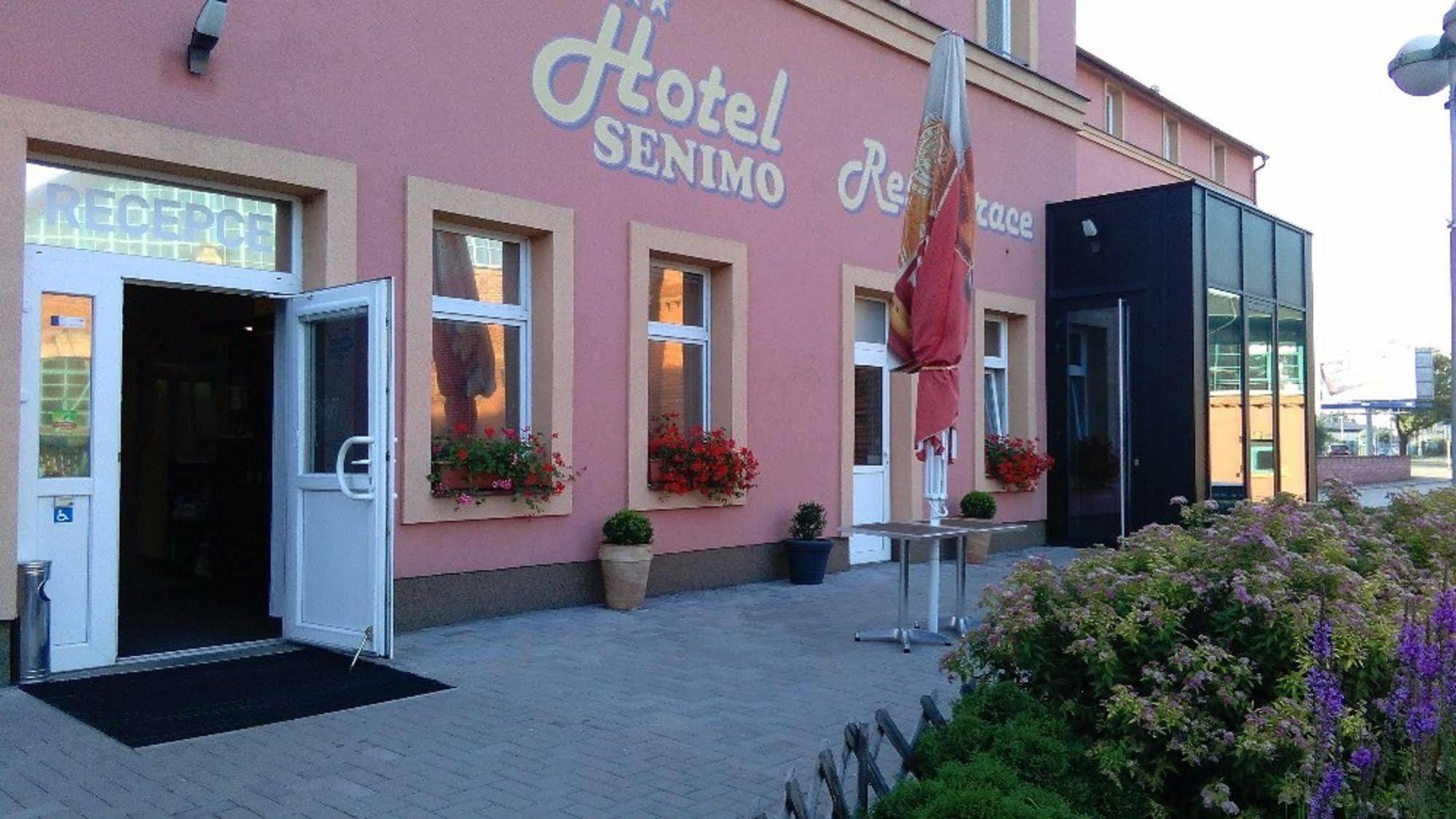 Hotel Senimo Olomouc Extérieur photo